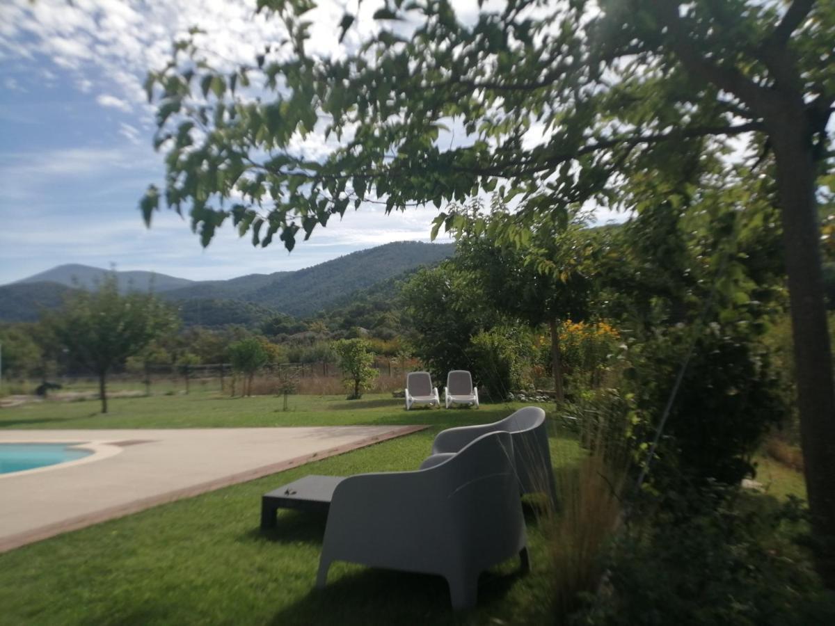Le Petit Ventoux Hotell Malaucène Exteriör bild