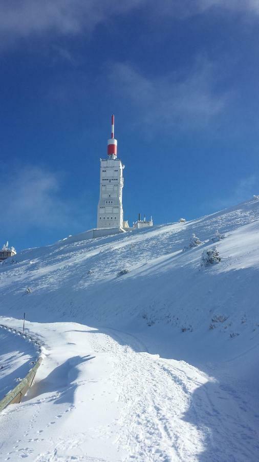 Le Petit Ventoux Hotell Malaucène Exteriör bild